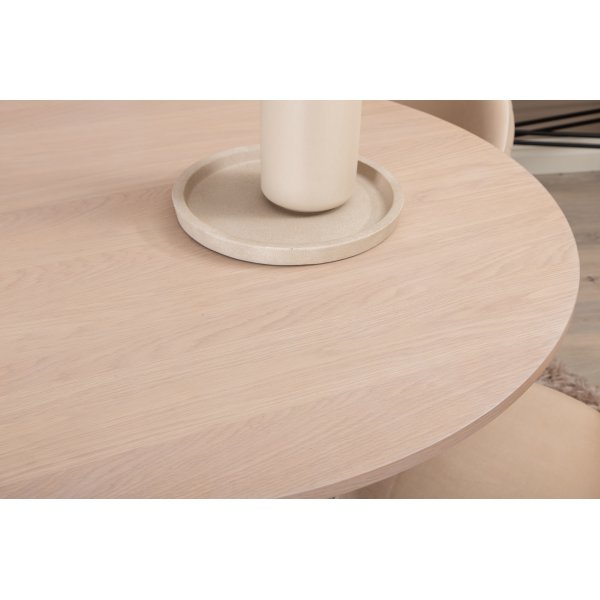 Bianca Matgrupp runt vitputsat matbord med 4 st Velvet beige stolar
