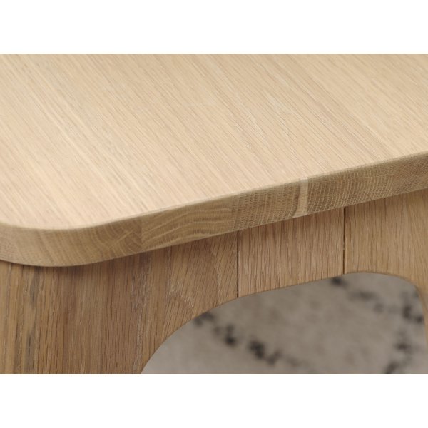 Odessa sittbänk i oljad ek Odessa sittbänk i oljad ek