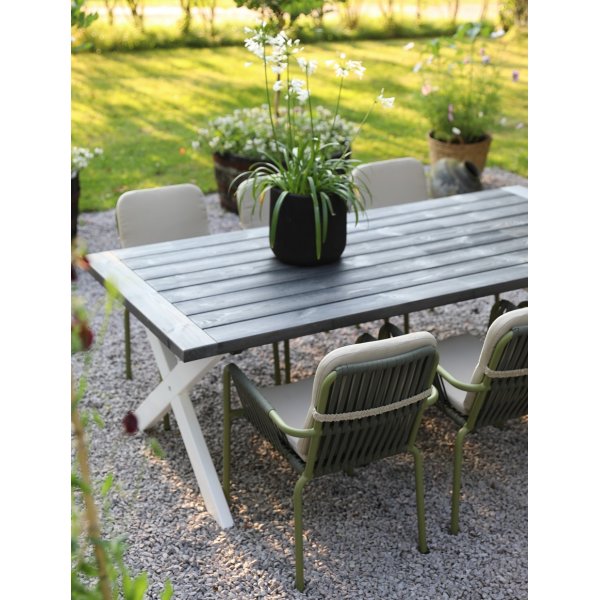 Oxford tuinset; Eettafel 220 cm inclusief 6 Lincoln stapelstoelen