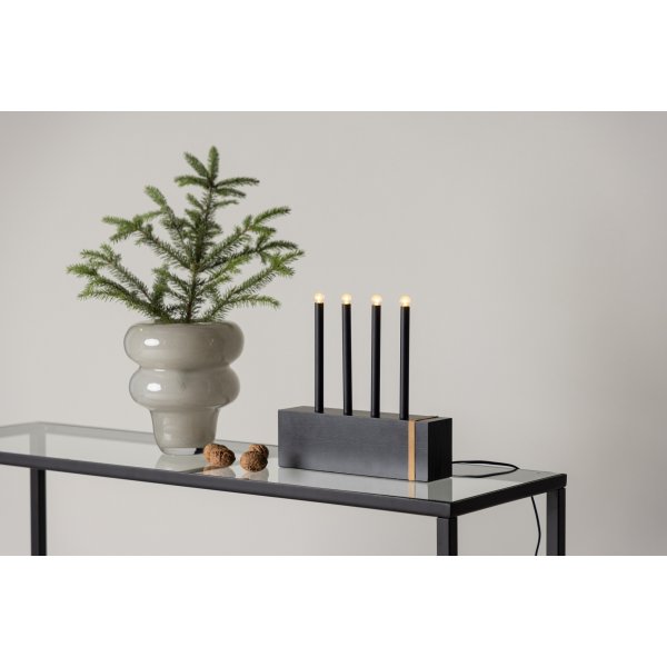 Fjällberget ljusstake - Svart/Guld Fjällberget ljusstake - Svart/Guld