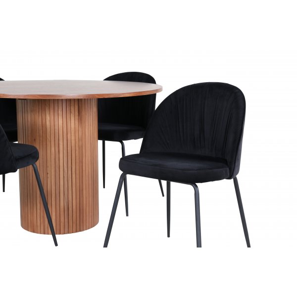 Bianca Matgrupp runt valnt matbord med 4 st Wrinkles svart stolar