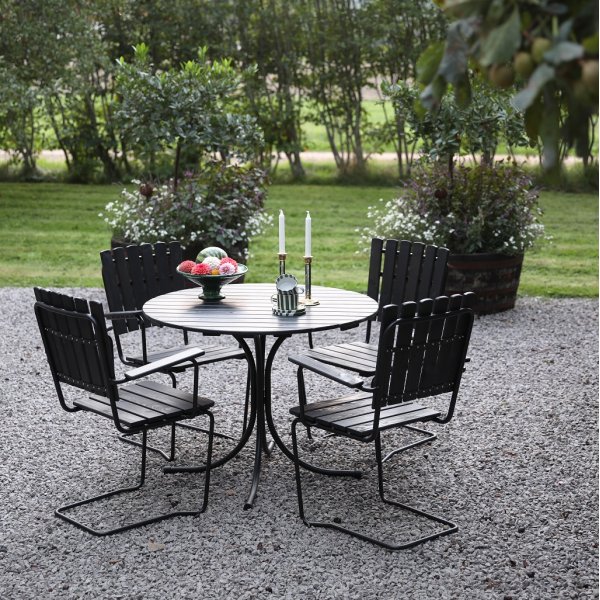 Groupe de salle à manger Vaxholm en acier à ressorts (produit en Europe) en bois noir avec cadre noir + Détachant pour meubles Groupe de salle à manger Vaxholm en acier à ressorts (produit en Europe) en bois noir avec cadre noir + Détachant pour meubles