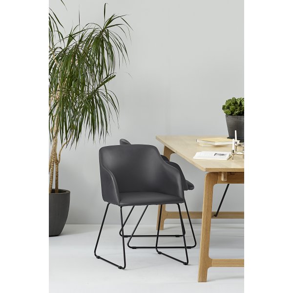 Casablanca karmstol - Svart PU Casablanca karmstol - Svart PU