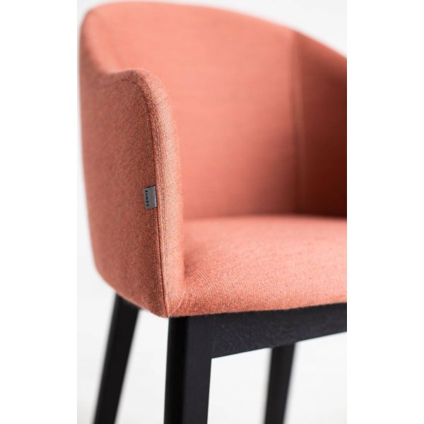 Pop karmstol - Valfri färg på stomme och klädsel Pop karmstol - Valfri färg på stomme och klädsel