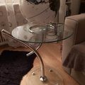 Kundbild Leila sidobord �50 cm - Glas / Krom: Sidobord med intressant design,...