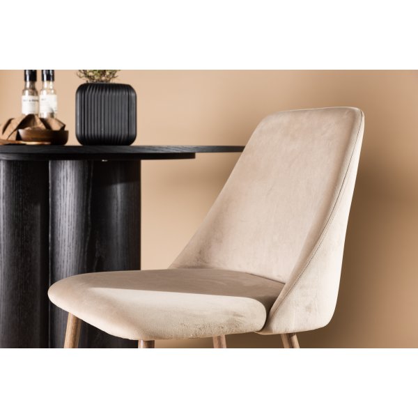 Matstol beige sammet med ekben Matstol beige sammet med ekben
