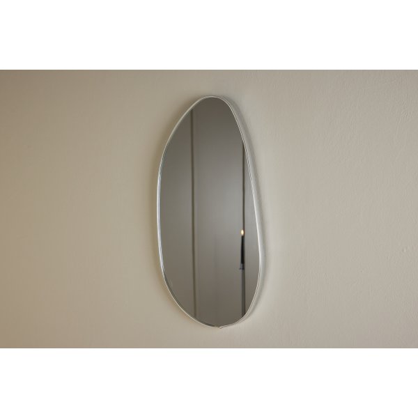 Borgholm spegel 55 x 30 cm - Silver Borgholm spegel 55 x 30 cm - Silver