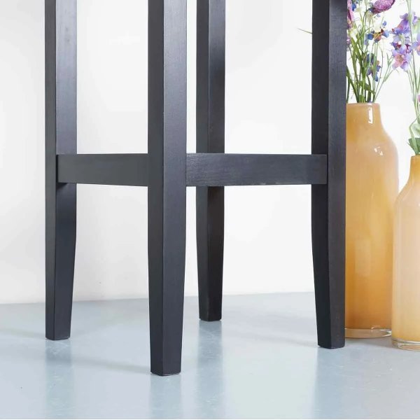 Square barstol - Valfri färg på stomme och klädsel Square barstol - Valfri färg på stomme och klädsel