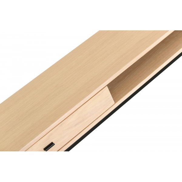 Regal TV-bänk 180 cm - Vitpigmenterad ekfanér/svart Regal TV-bänk 180 cm - Vitpigmenterad ekfanér/svart