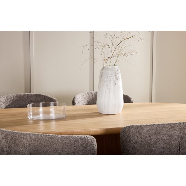 Matbord Stjärnö med 6 st Astoria stolar - Brun + 4.00 x Möbeltassar Matbord Stjärnö med 6 st Astoria stolar - Brun + 4.00 x Möbeltassar