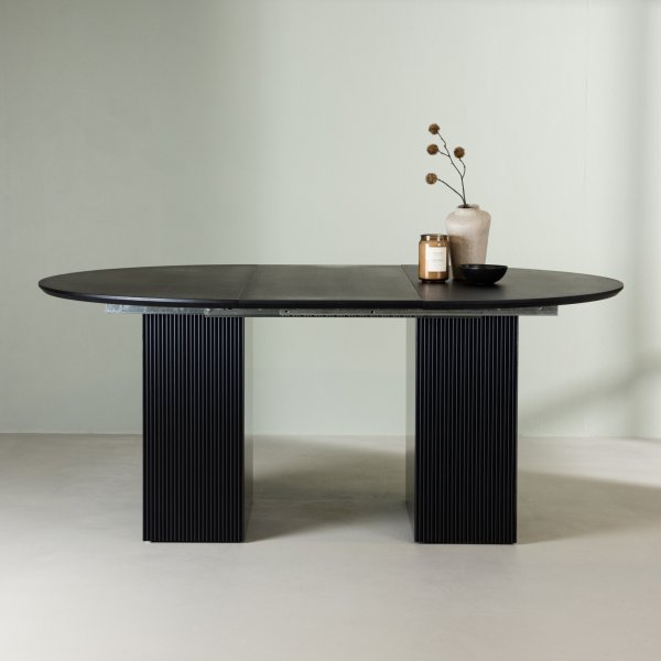 Table à manger Matilda 130-180 x 130 cm - Noir Table à manger Matilda 130-180 x 130 cm - Noir