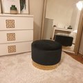 Kundbild Sittpuff Isabelle 50Ø cm - Grön (Sammet)/Mässing: Väldigt nöjd med färgen och...