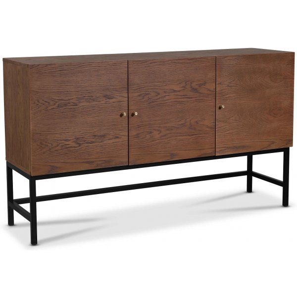 Carl sideboard i brunbetsad ek med 3 dörrar Carl sideboard i brunbetsad ek med 3 dörrar