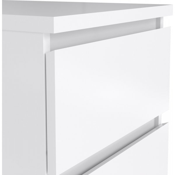 Smalle ladekast met 3 lades 70 cm hoog en 40,5 cm breed Smalle ladekast met 3 lades 70 cm hoog en 40,5 cm breed