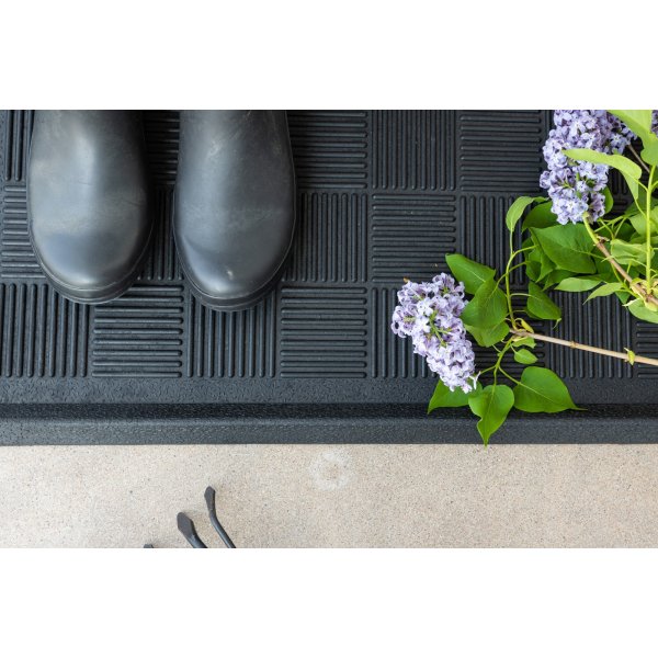 Gösta dörrmatta 45 x 75 cm - Svart Gösta dörrmatta 45 x 75 cm - Svart