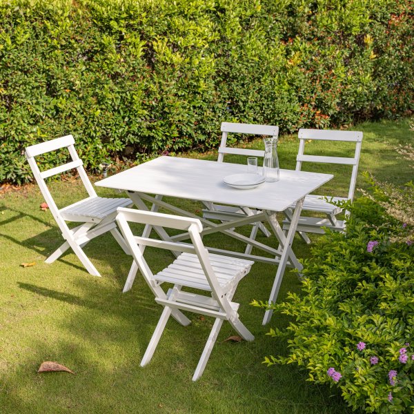 Knohult klassisk vit utegrupp: 4 st stolar med bord