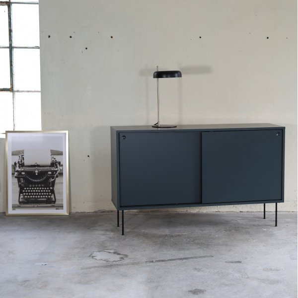 Volume dressoir met smalle hoge poten - Antraciet