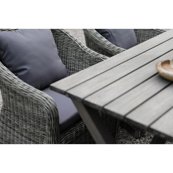 Groupe de repas Scottsdale Table 150 cm en Shabby Chic gris comprenant 4 fauteuils Mercury en rotin synthétique gris Groupe de repas Scottsdale Table 150 cm en Shabby Chic gris comprenant 4 fauteuils Mercury en rotin synthétique gris