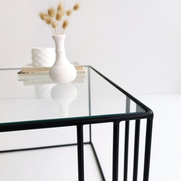 Table basse Outline 55 x 55 cm - Noir Table basse Outline 55 x 55 cm - Noir