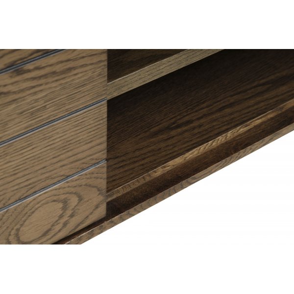 Meuble TV Inez en chêne huilé marron - Largeur 120 cm Meuble TV Inez en chêne huilé marron - Largeur 120 cm