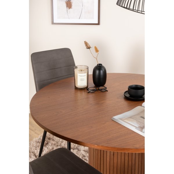 Bianca Matgrupp runt valnöt matbord med 4 st Windu Lyx grå stolar Bianca Matgrupp runt valnöt matbord med 4 st Windu Lyx grå stolar