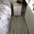 Kundbild S�ngbord med 3 l�da - Vit/cement: Nya s�ngbord efter renovering i...