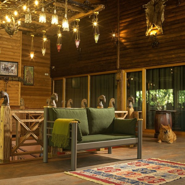 Canapé d'extérieur 2 places Kappis - Marron/vert + Détachant pour meubles Canapé d'extérieur 2 places Kappis - Marron/vert + Détachant pour meubles