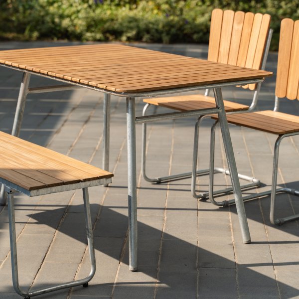Utebänk i teak 120 cm - Möllan Utebänk i teak 120 cm - Möllan