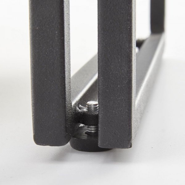 Bokhylla ek / svart 100 cm bred 120 cm hög - Dorine Bokhylla ek / svart 100 cm bred 120 cm hög - Dorine