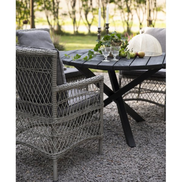 Utegrupp Provence: Scottsdale runt svart matbord Ø112 cm inklusive 4 st Provence karmstolar i grå konstrotting Utegrupp Provence: Scottsdale runt svart matbord Ø112 cm inklusive 4 st Provence karmstolar i grå konstrotting