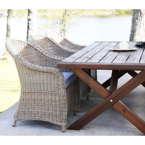 Matgrupp Mercury: Oxford bord inklusive 6 st Mercury fåtöljer Matgrupp Mercury: Oxford bord inklusive 6 st Mercury fåtöljer