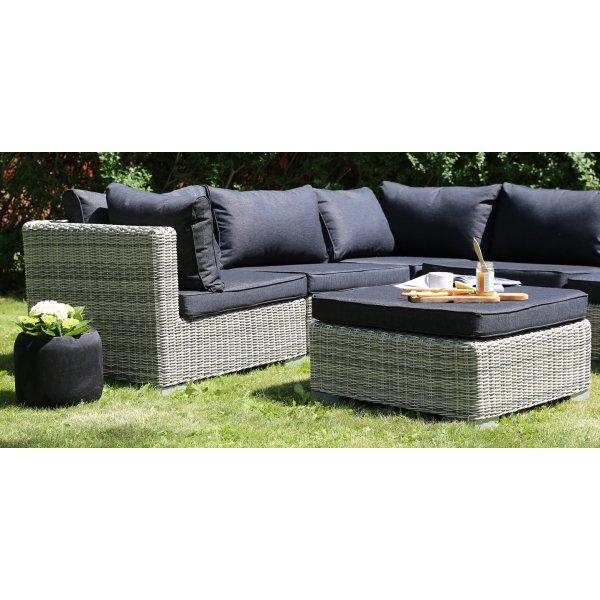 Dallas utegrupp hrnsoffa med ftlj och bord/fotpall - Ljusgr konstrotting