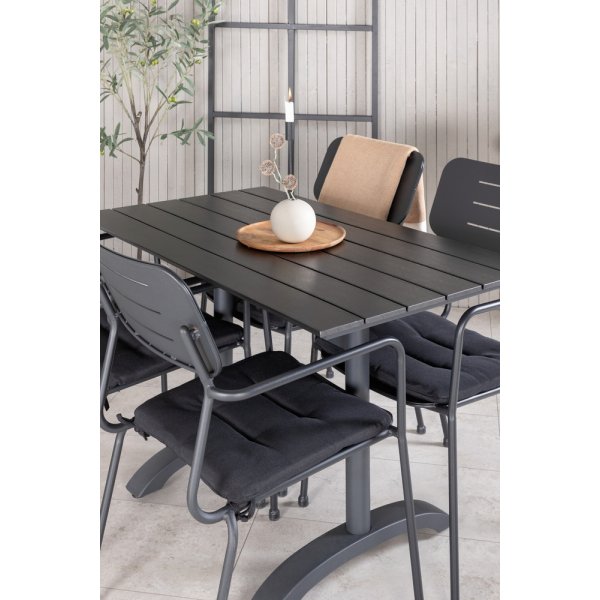 Denver utematgrupp med 4 st Nicke stolar - Svart Denver utematgrupp med 4 st Nicke stolar - Svart