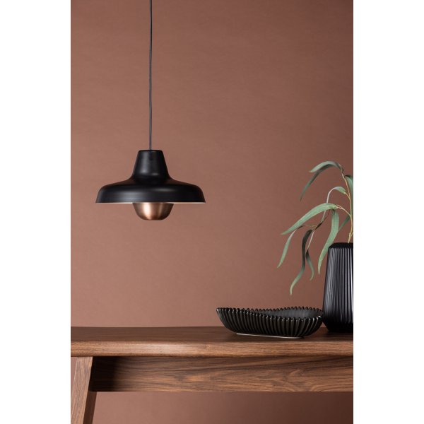 Högbyn taklampa - Svart/Koppar Högbyn taklampa - Svart/Koppar