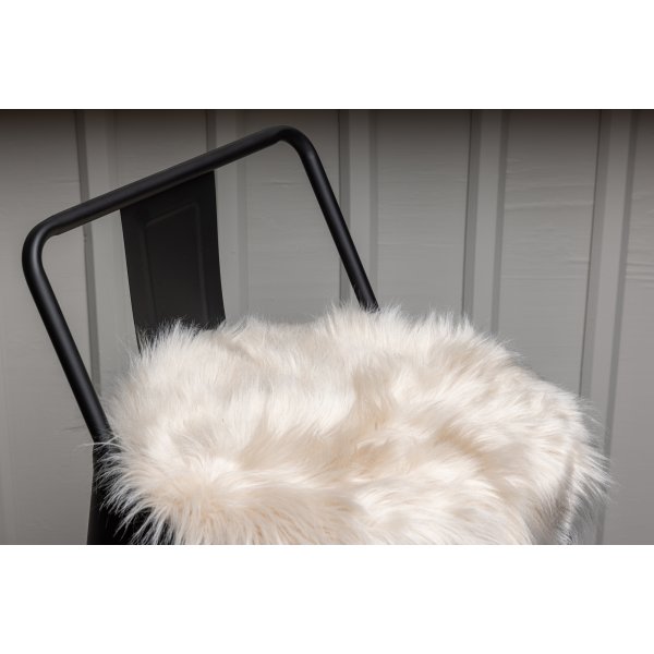 Coussin de chaise Katy 34 x 34 cm - Fausse fourrure beige Coussin de chaise Katy 34 x 34 cm - Fausse fourrure beige