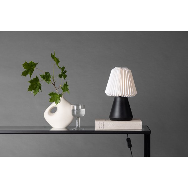 Lampe de table Fjällen - Noir/Blanc Lampe de table Fjällen - Noir/Blanc