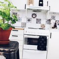 Pallen är riktigt snygg och matchar förväntningarna. Har även plåtstolen i samma färg och serie. Riktigt snygga ihop! Barstol Industry - Svartborstat stål