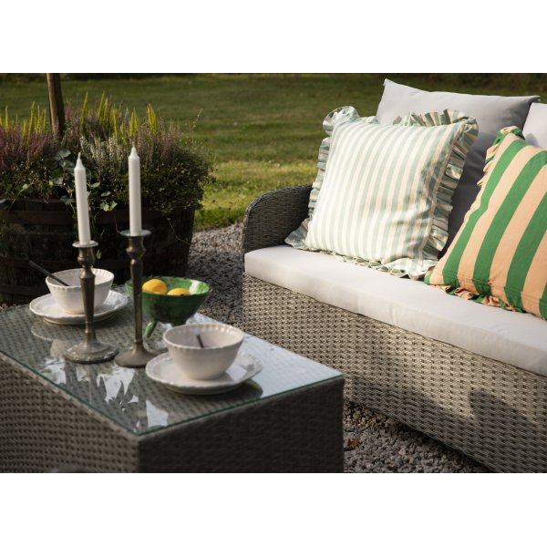 Valencia loungegrupp i konstrotting med grå dynor Valencia loungegrupp i konstrotting med grå dynor