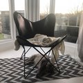 Kundbild Fladdermusfåtölj Trendens - Svart skinn