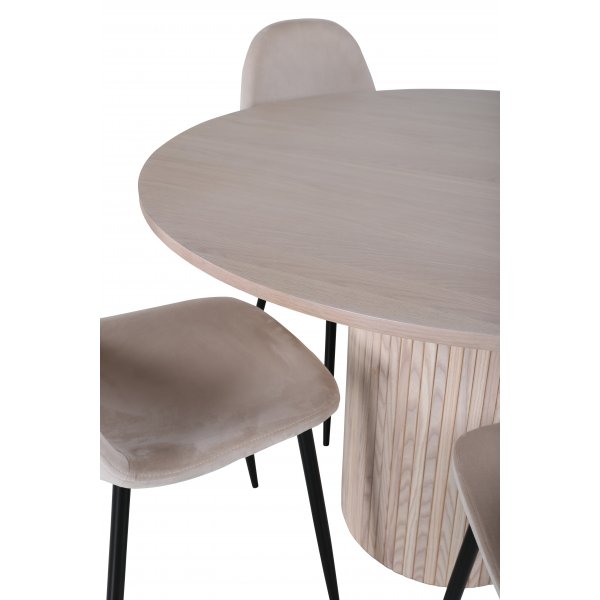 Bianca Matgrupp runt vitputsat matbord med 4 st Polar beige stolar
