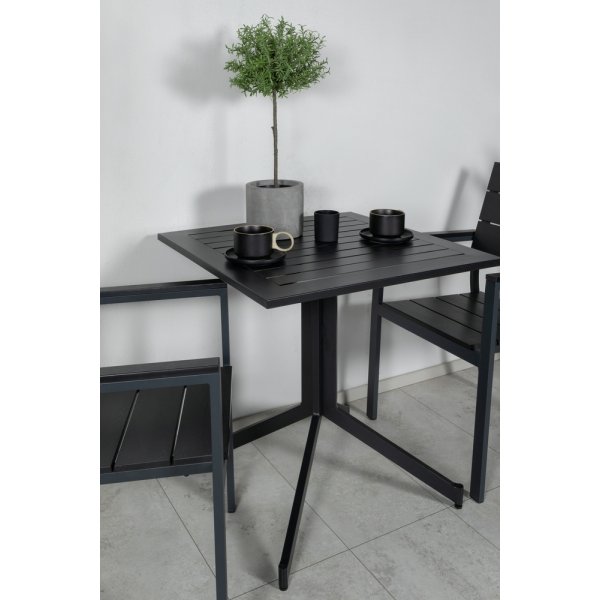 Way utematgrupp med 2 st Levels stolar - Svart Way utematgrupp med 2 st Levels stolar - Svart