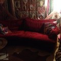 Kundbild Howard Luxor svängd 4-sits soffa 240cm - Valfri färg: Min röda sammetsoffa modell svängd...