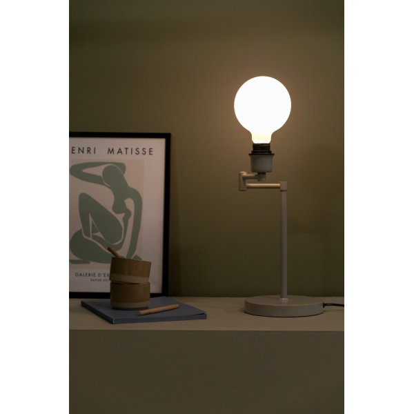 Lola bordslampa - Beige Lola bordslampa - Beige