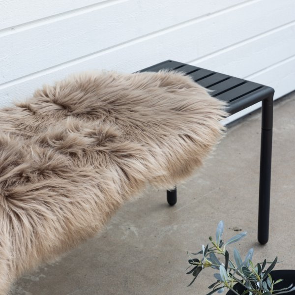 Pli Katy 180 x 55 cm - Fausse fourrure marron Pli Katy 180 x 55 cm - Fausse fourrure marron