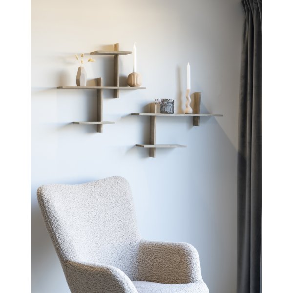 Gavi vägghylla - Brunbetsad furu Gavi vägghylla - Brunbetsad furu