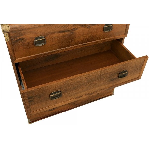 Crosby byrå - Antik Ek Crosby byrå - Antik Ek