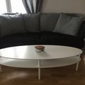 Super fint bra stabilt bord, lätt att montera. Bara plus! Och sen att få det levererat till dörren ännu mera plus :) Ljusdal soffbord, ovalt - vit
