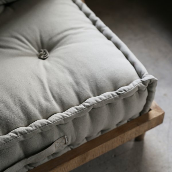 Heriya grå fotpall Heriya grå fotpall