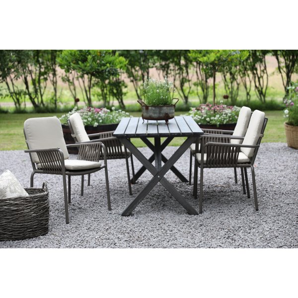 Matgrupp Scottsdale: bord 150 cm inklusive 4 st gråa Lincoln stolar stapelbara Matgrupp Scottsdale: bord 150 cm inklusive 4 st gråa Lincoln stolar stapelbara