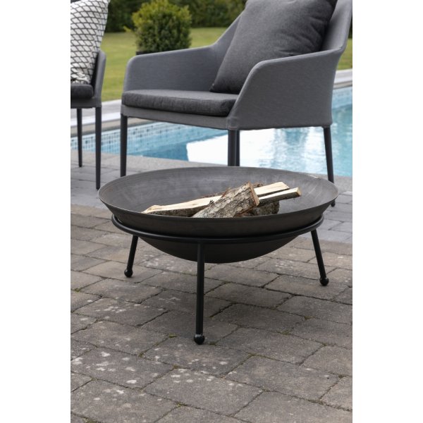 Bastian eldstad Ø60 cm - Svart Bastian eldstad Ø60 cm - Svart